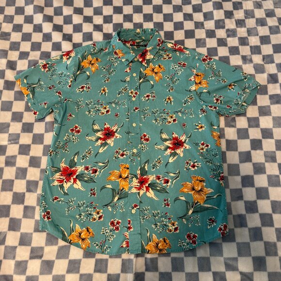 SHORT SLEEVE BUTTON DOWN CASUAL SHIRT - Picture 1 of 7